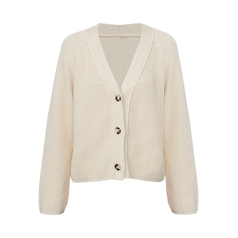 Damen Strickjacke mit großem V-Ausschnitt und Knopfverschluss W&W Mode