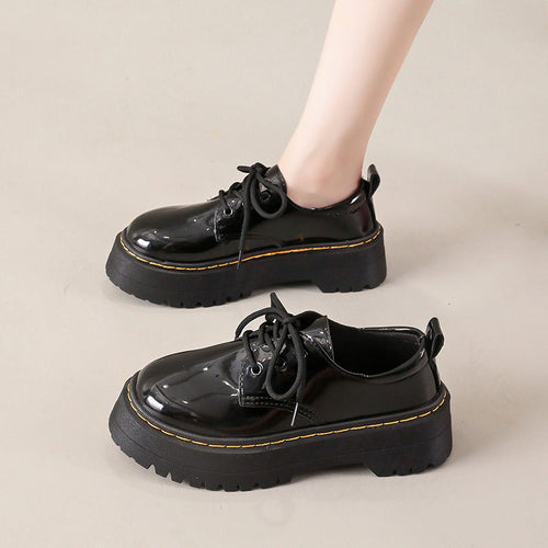 Damen Chunky Schnürschuhe mit robustem Profil und modischem Design W&W Mode