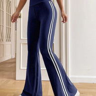 Damen Flared Sportleggings mit hohem Bund und seitlichen Streifen W&W