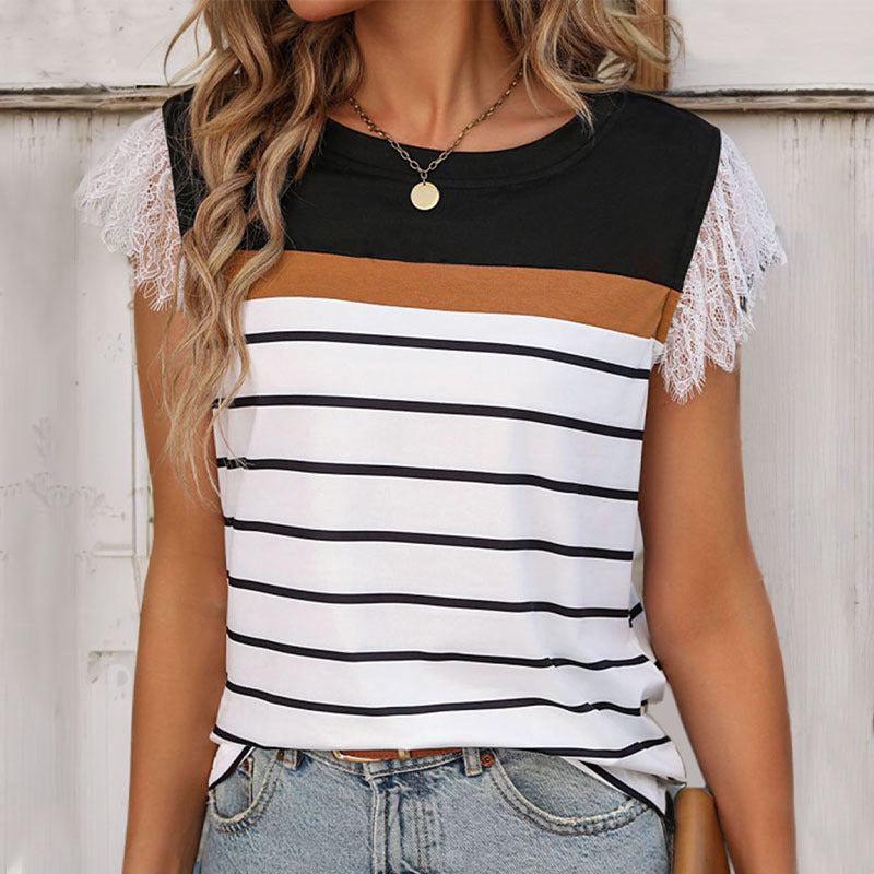 Damen T-Shirt mit elegantem Spitzenbesatz und gestreiftem Design W&W Mode