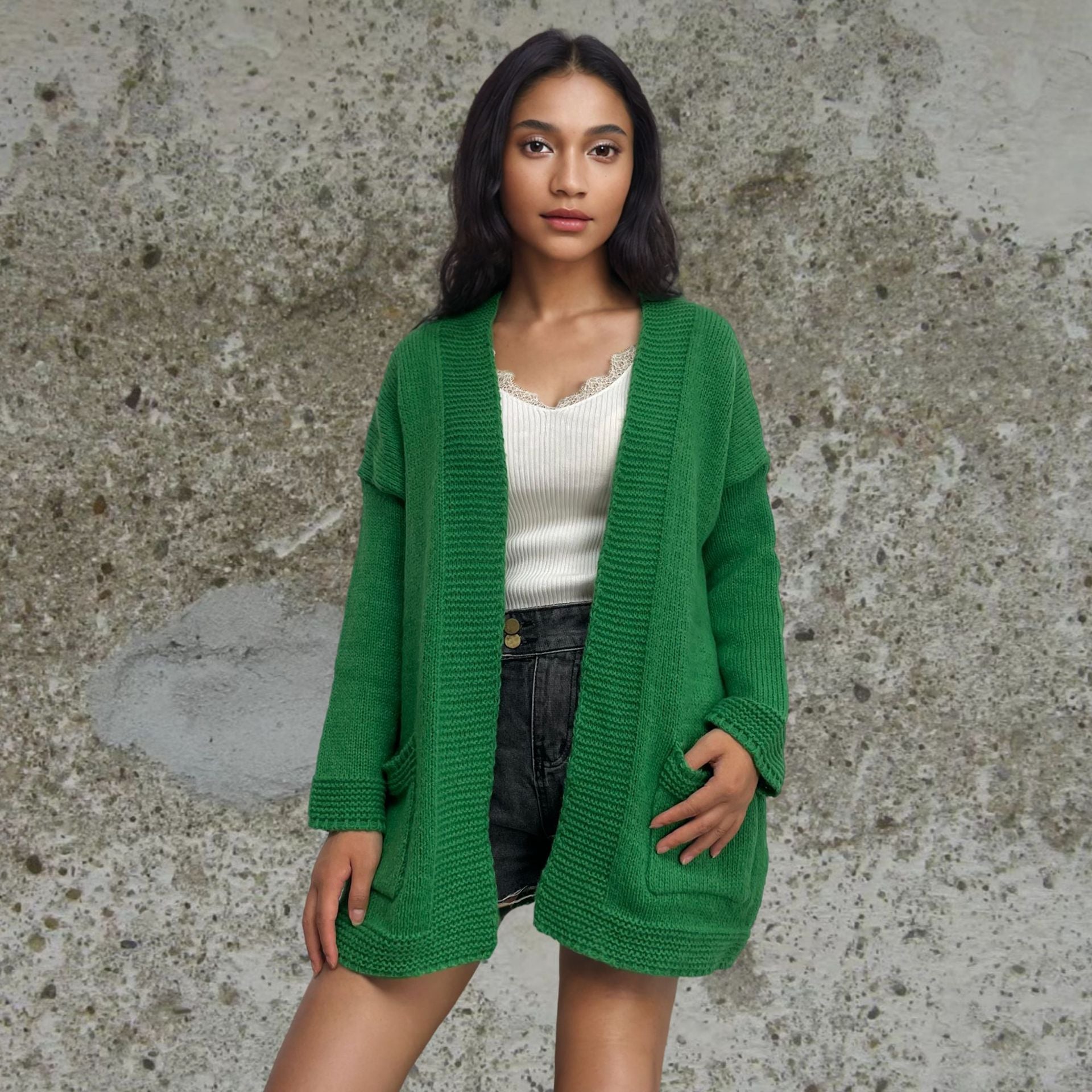 Damen Strickjacke mit großen Taschen und lässigem Schnitt WW