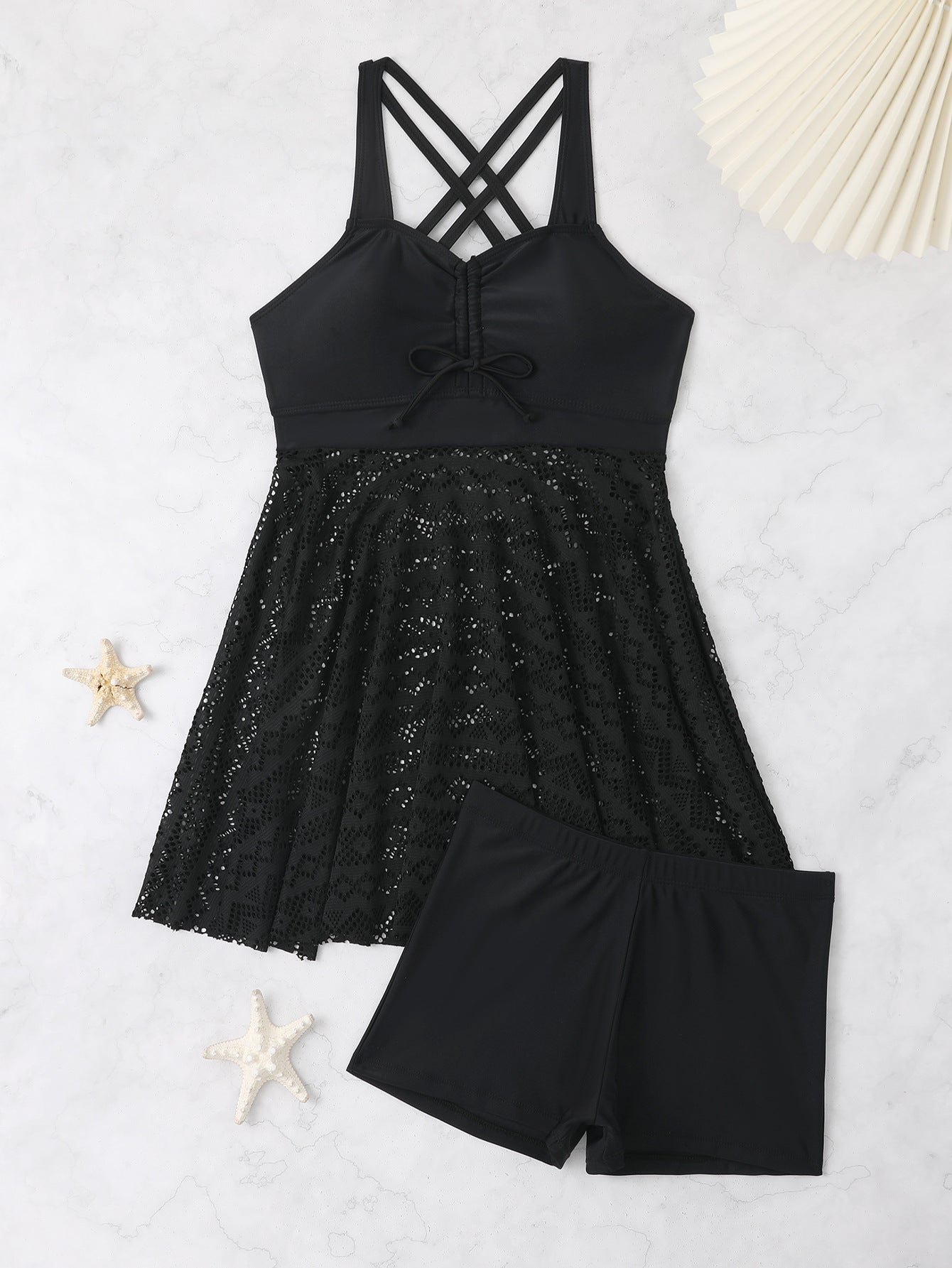 Damen Badekleid mit integrierten Shorts und raffinierten Trägerdetails WW
