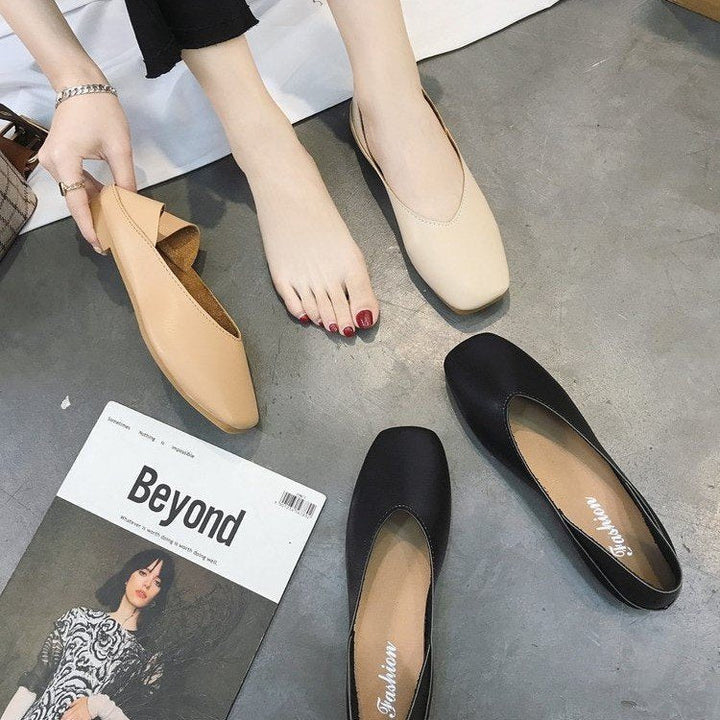 Damen Ballerinas mit zeitlosem V-Ausschnitt und flexibler Sohle W&W Mode