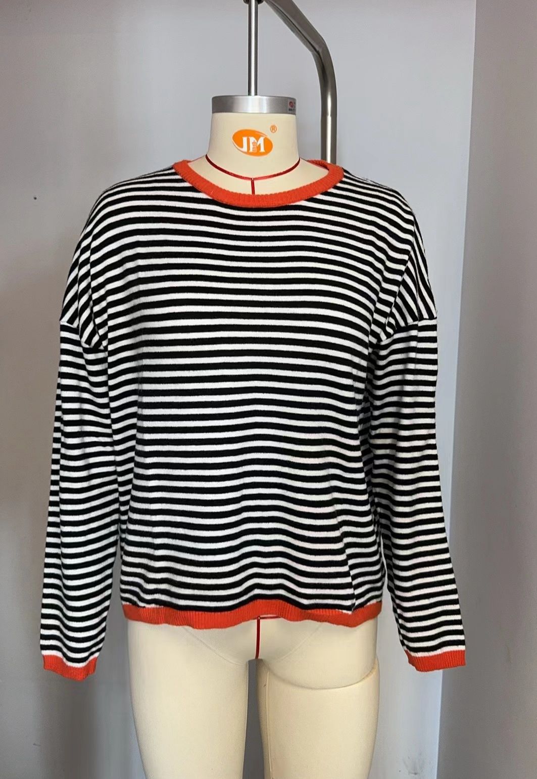 Damen lässiger gestreifter Pullover WW