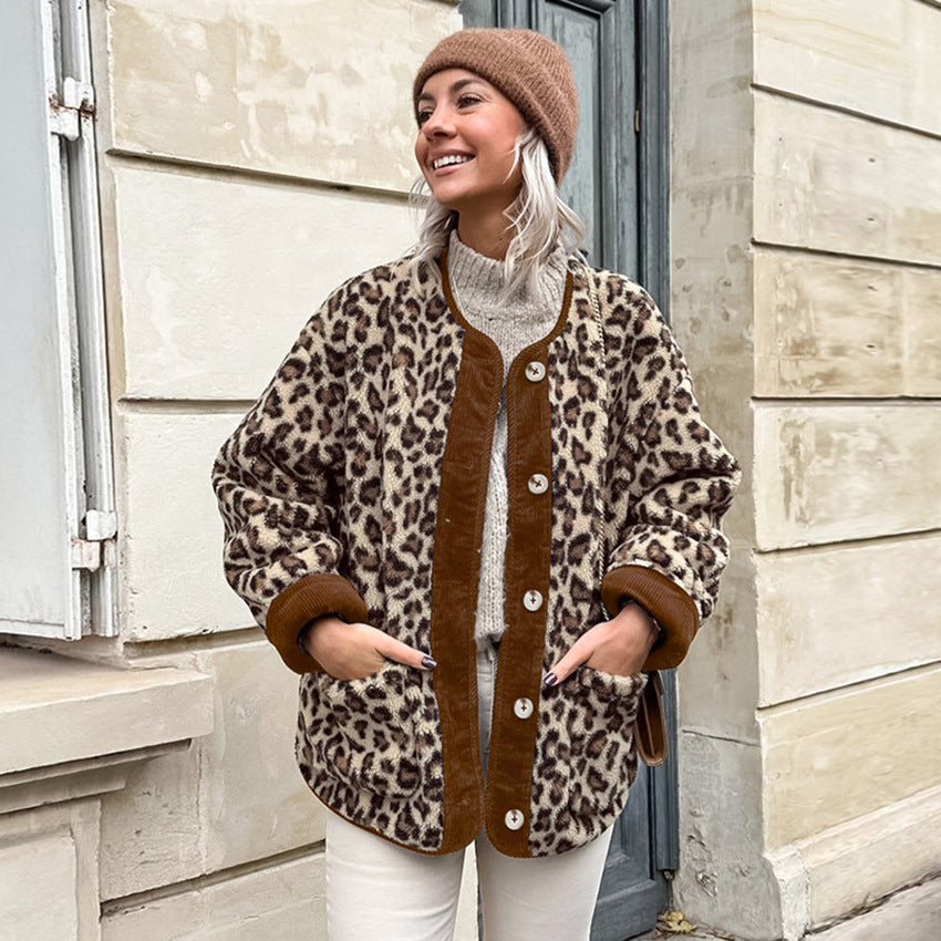 Damen Kurzmantel mit lebhaftem Animal-Print und Fleece-Innenfutter WW