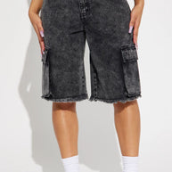 Damen Cargo-Shorts mit ausgefranstem Saum und praktischen Taschen WW