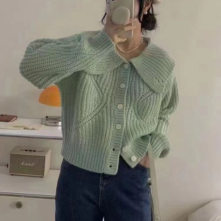 Damen Strickjacke mit großem Kragen und voluminösen Ärmeln WW