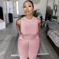 Damen All-in-One Jumpsuit mit tiefem Ausschnitt und figurbetontem Schnitt WW