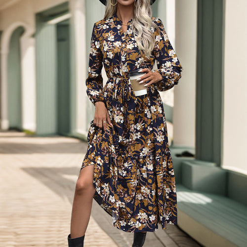Damen Midikleid mit floralem Design und eleganter Taillierung W&W Mode