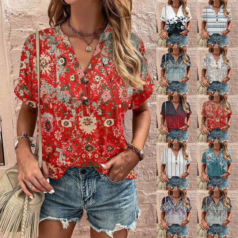 Damen lässiges kurzärmliges Blusenshirt mit verspieltem Paisleymuster und modernen Knopfdetails W&W Mode