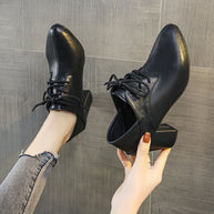 Damen Schnürschuhe mit Blockabsatz und modischem Design W&W