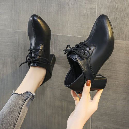 Damen Schnürschuhe mit Blockabsatz und modischem Design W&W Mode
