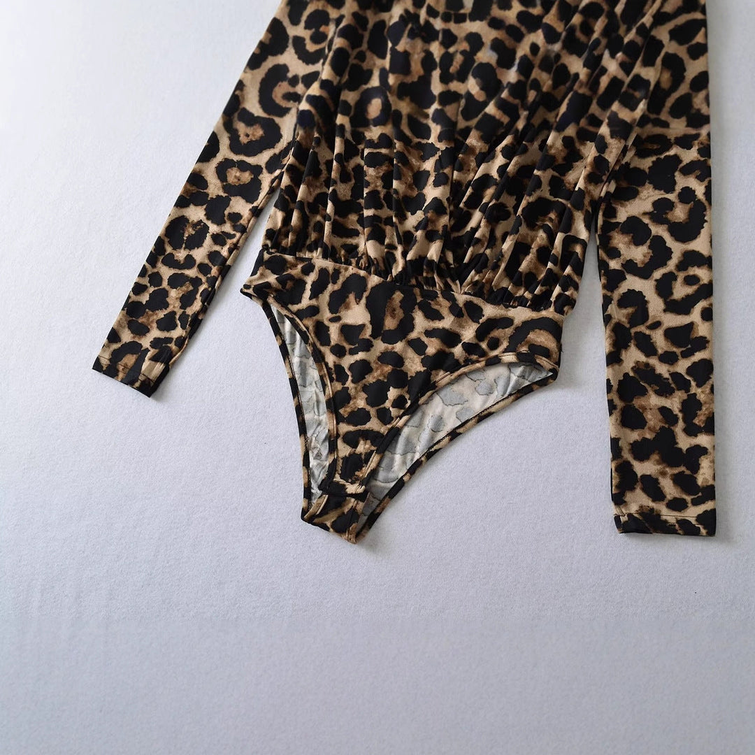 Damen Body mit elegantem Leopardenmuster und tiefem V-Ausschnitt W&W Mode