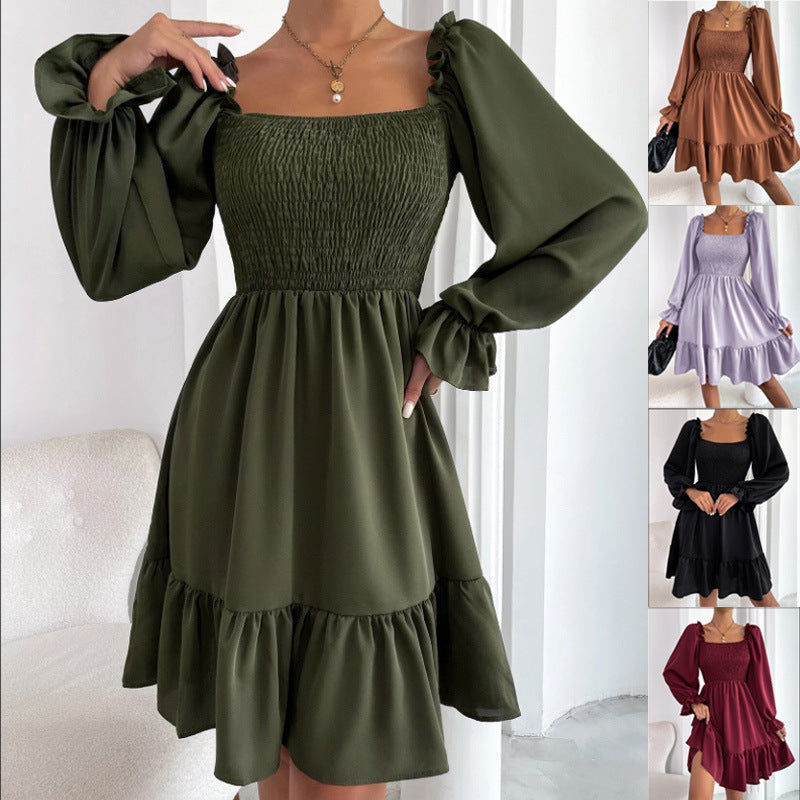 Damen eingearbeitetes Minikleid mit voluminösen Rüschenärmeln und Square-Neck WW