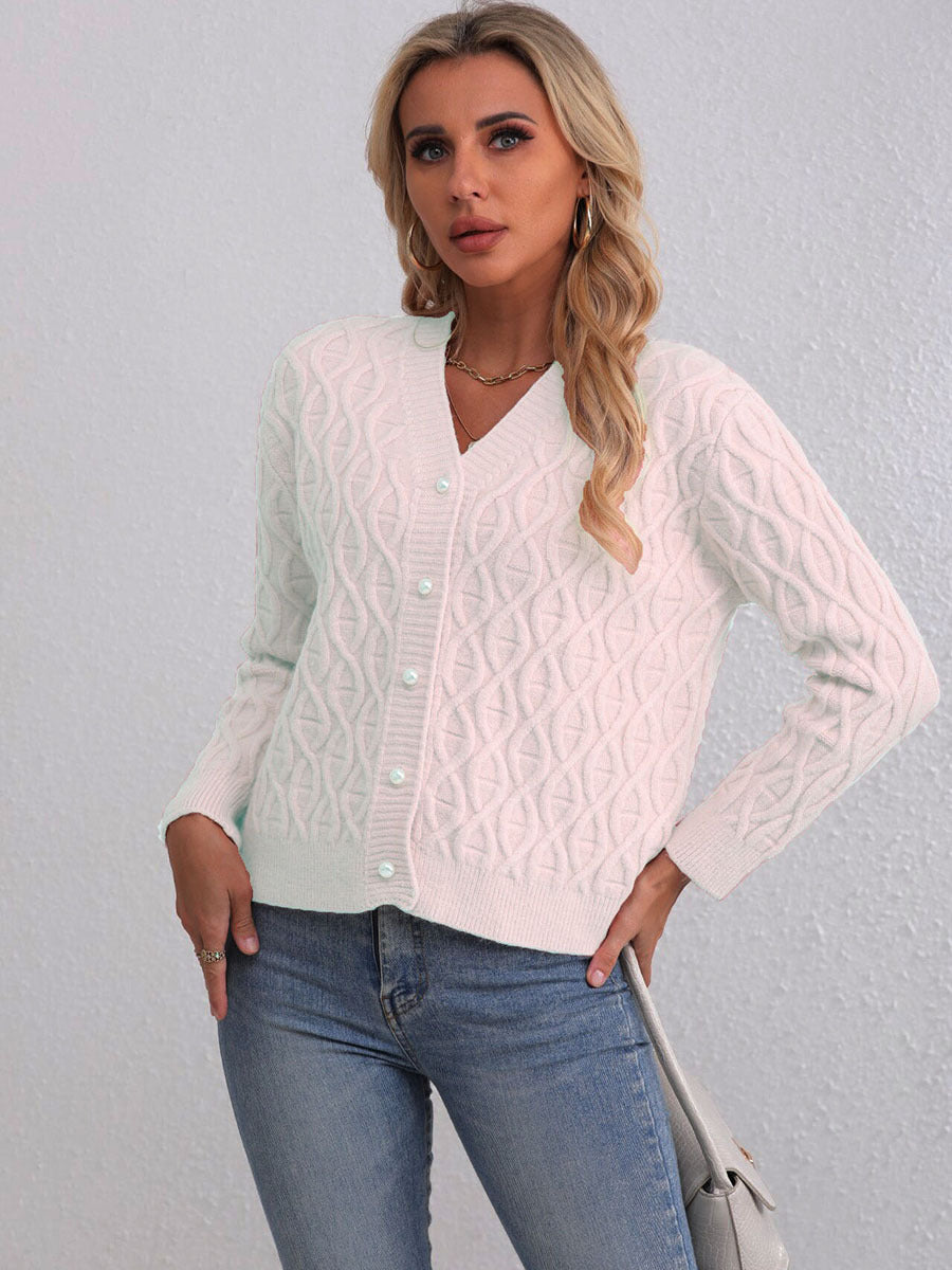 Damen Strickjacke mit strukturiertem Zopfmuster und zarten Knöpfen WW