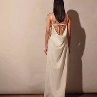 WW | Maxikleid mit V-Ausschnitt und Hohem Blumen-Schlitz
