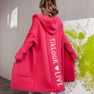 Damen Strickjacke mit Kapuze und innovativem Schriftzug WW