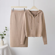 Damen Strick-Set mit Kapuze und schmalem Rock WW