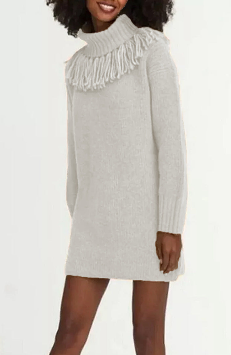 Damen Strickkleid mit Fransenkragen und gerippten Ärmeln WW