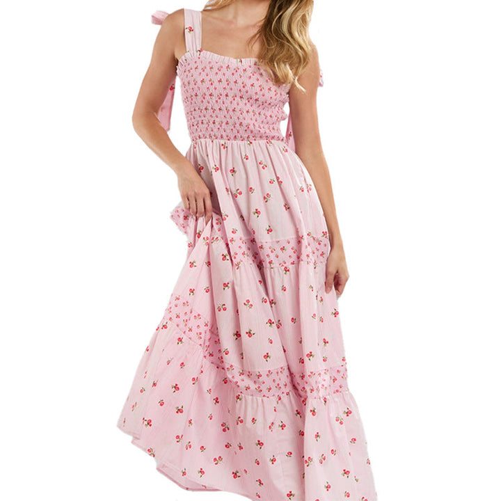 Damen Maxikleid mit romantischem Smocking-Oberteil und floralem Design W&W Mode