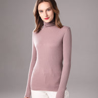 Damen Rollkragenpullover mit feiner Rippstruktur und figurbetonter Passform WW