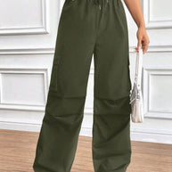 Damen Cargo-Hose mit hochmodernem Schnitt und praktischen Taschen WW