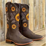 Damen Cowboystiefel mit floralem Stickdesign und robustem Blockabsatz WW