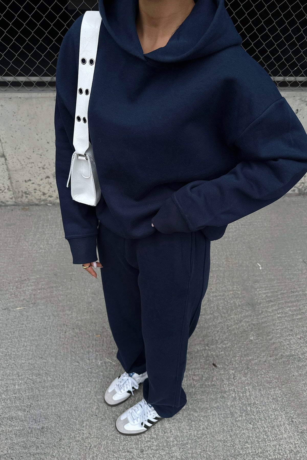 Damen bequeme und stylische Sport-Hoodie-Kombination WW