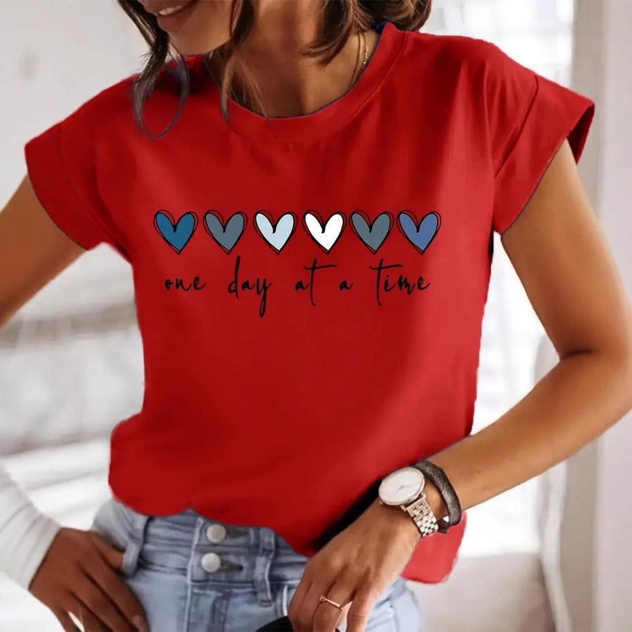 Damen Casual Grafik T-Shirt mit Herzdesign und inspirierendem Zitat WW