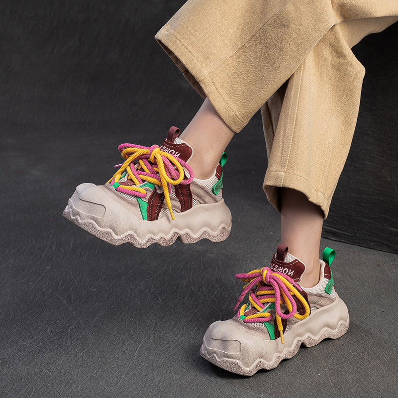 Damen Sportliche Sneakers mit dämpfender Sohle und innovativem Design WW