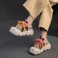 Damen Sportliche Sneakers mit dämpfender Sohle und innovativem Design WW