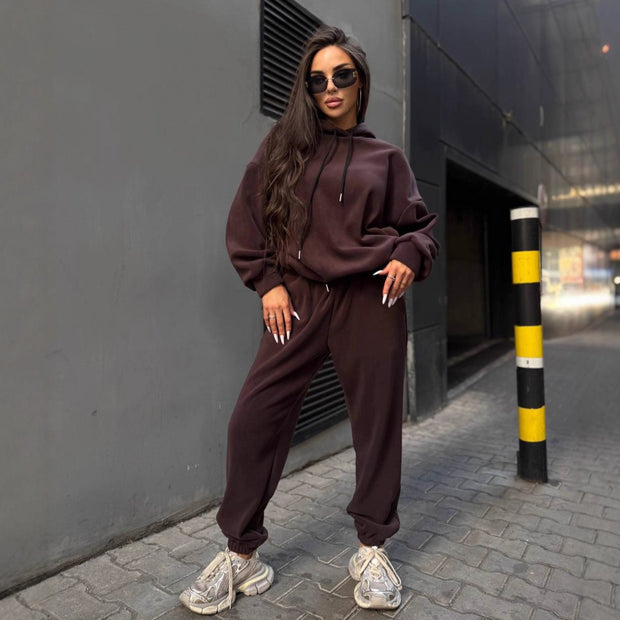Damen sportliches Freizeit-Set mit oversized Hoodie und lässigen Jogginghosen WW