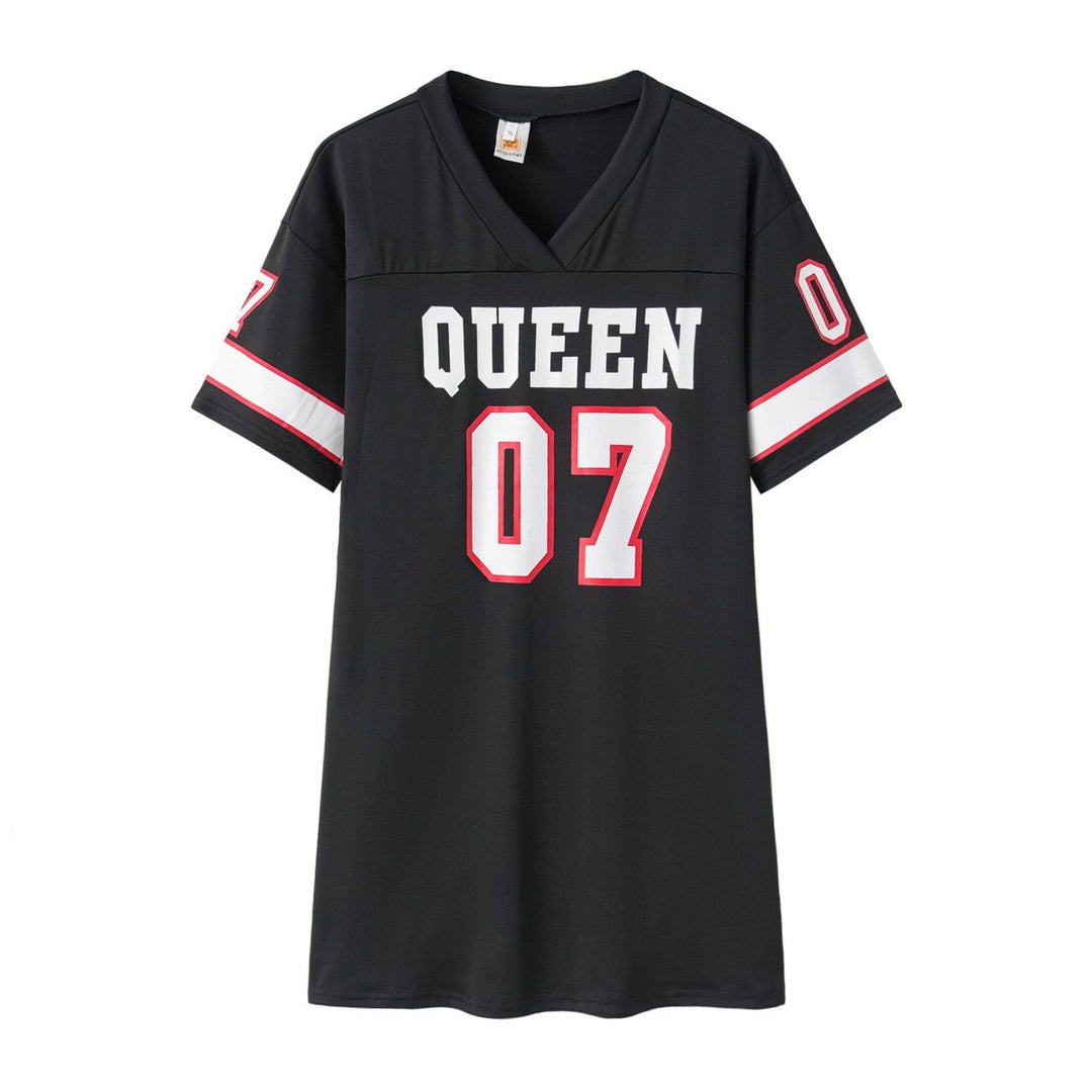 Damen Sportliches Oversized T-Shirt mit V-Ausschnitt und Druckdetails W&W Mode