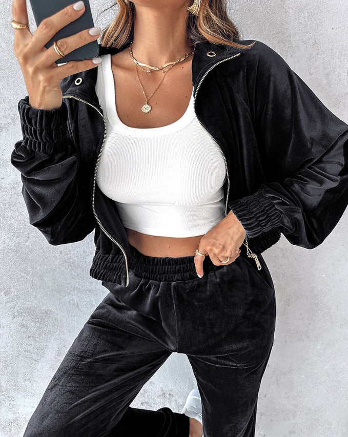 Damen Sportanzug mit weichem Samt und modernem Schnitt WW