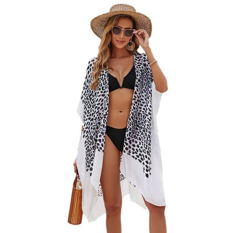 Damen Strandüberwurf mit stilvollem Leopardenmuster und leichtem, atmungsaktivem Stoff WW