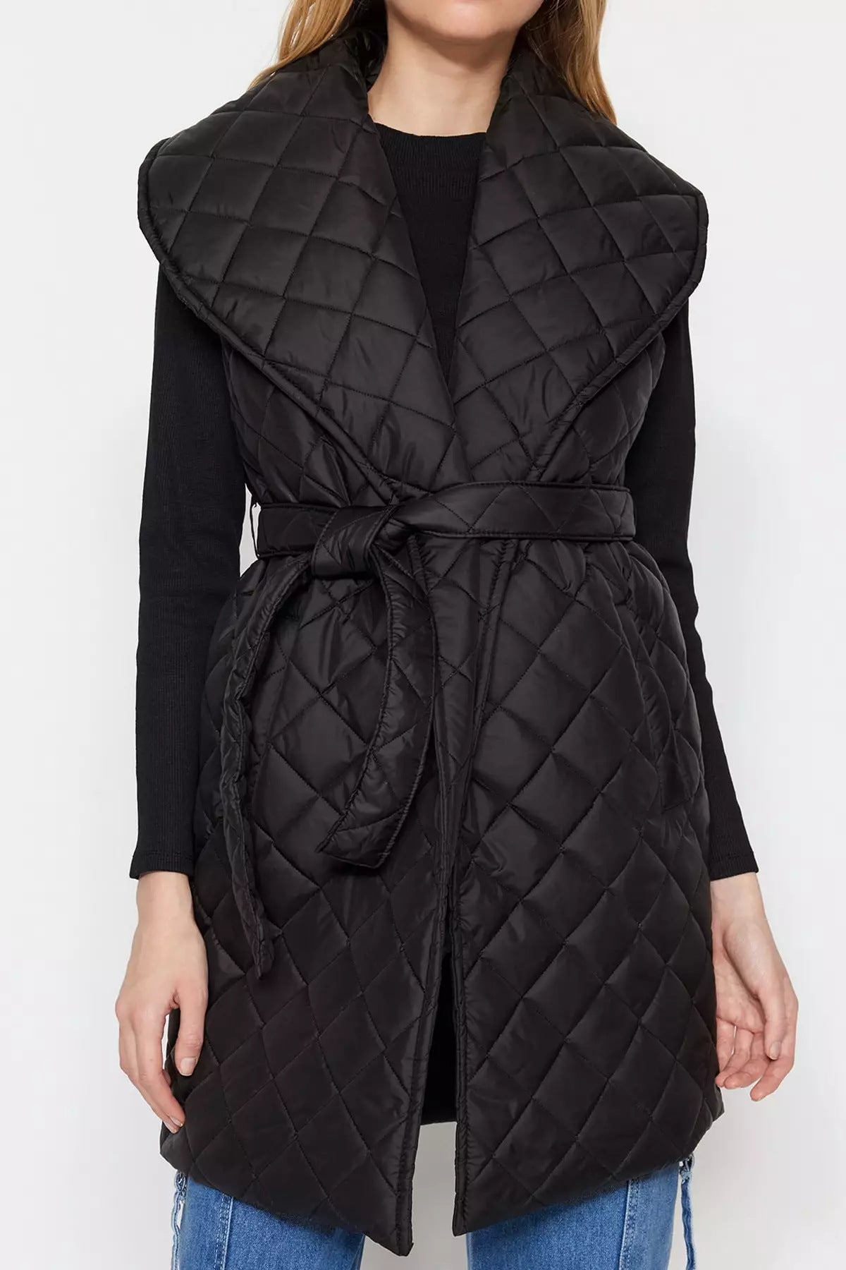 Damen Steppweste mit breitem Kragen und Taillengürtel WW