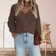 Damen Strickjacke mit tiefem V-Ausschnitt und dekorativen Knöpfen WW