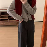 Damen Strickjacke mit dekorativen Knopfakzenten und weichem Material WW