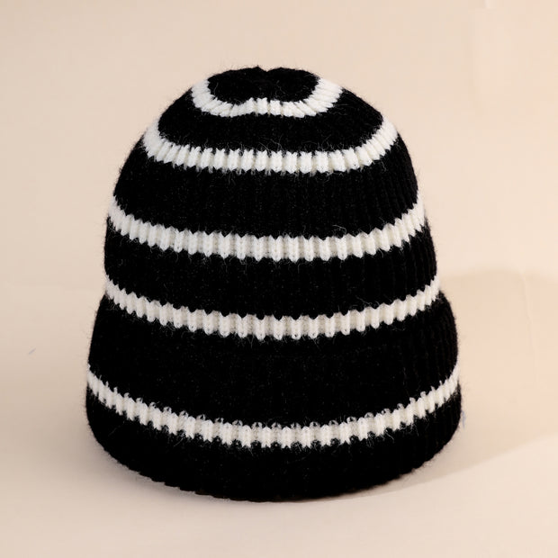 Damen Beanie-Mütze mit gestreiftem Design und weichem Innenfutter WW