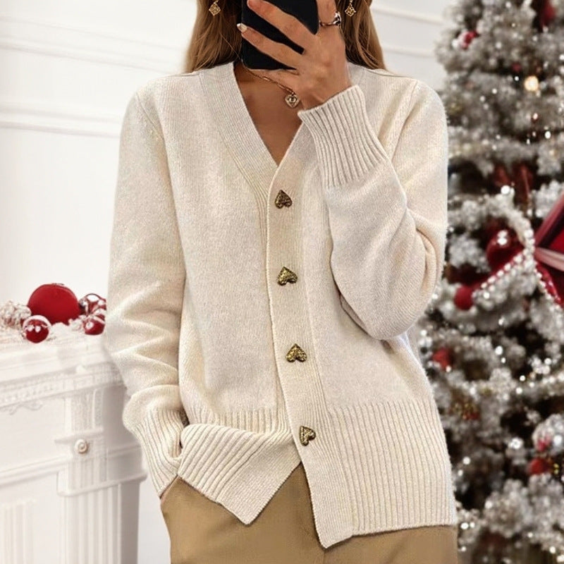 WW | Elegante Strickjacke Mit Herzknöpfen
