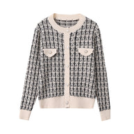 Damen Strickjacke mit strukturiertem Design und Perlknöpfen WW