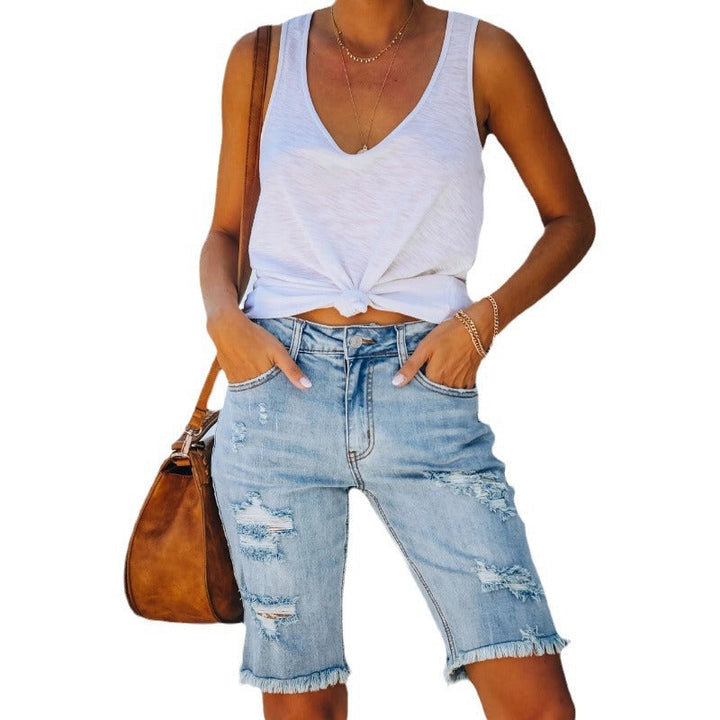 Damen Destroyed Denim Shorts im lässigen Schnitt mit fransigen Säumen W&W Mode