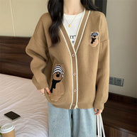 Damen Strickjacke mit Bärenapplikationen und Kontrastdetails WW