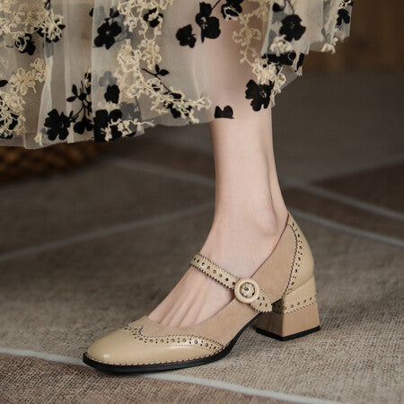 WW | Square Toe Chunky Heel Vintage Gravur Mary Jane Schuhe Frauen