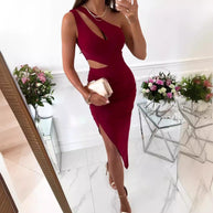 Damen Elegantes One-Shoulder-Kleid mit asymmetrischem Saum und raffinierten Cut-Outs WW