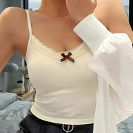 Damen Spaghetti-Trägershirt mit Spitzenbesatz und Schleifendetail WW