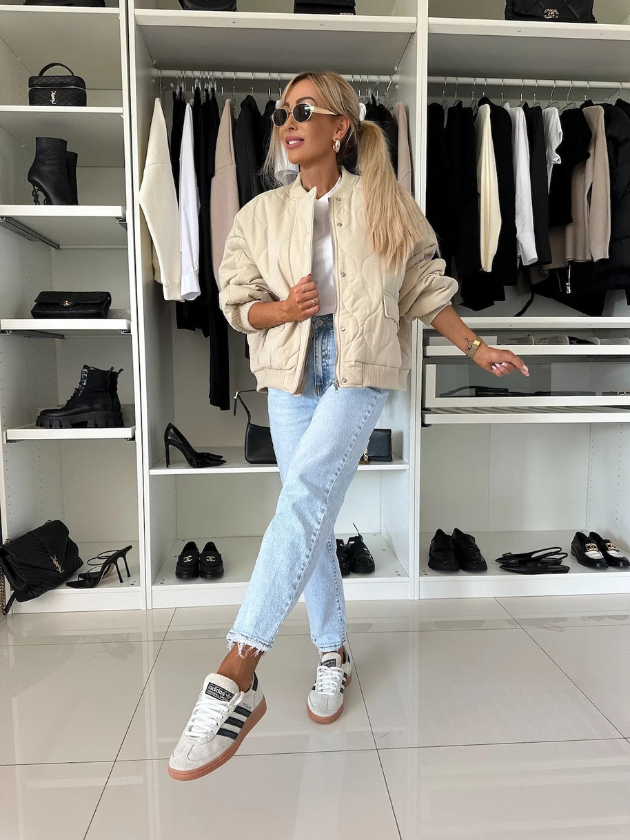 Damen Steppjacke im lässigen Oversized-Schnitt mit Rippstrickdetails WW