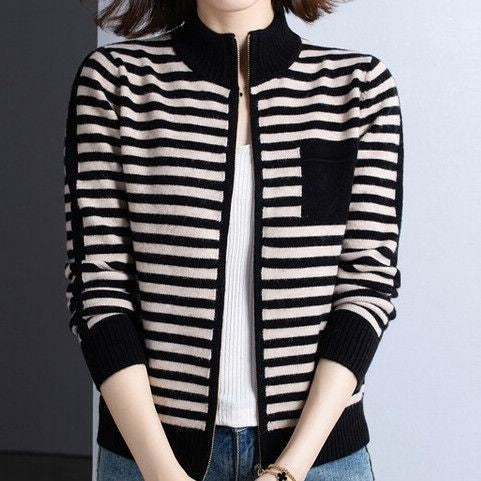 Damen Strickjacke mit Stehkragen und Reißverschluss WW
