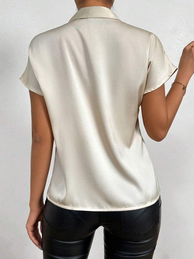 WW | Satinbluse Kurzarm Hoher Kragen Mit Schleife Eleganter Entspannter Schnitt