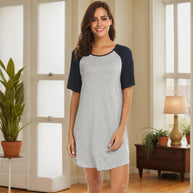 Damen lässiges T-Shirt Kleid mit kontrastierenden Ärmeln und bequemem Schnitt WW